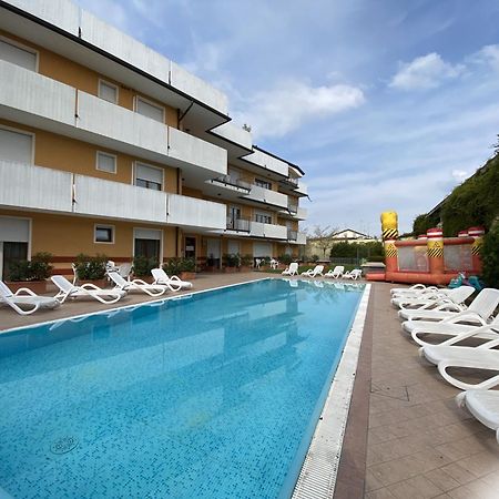 Hotiday Residence Garda Peschiera del Garda Eksteriør billede