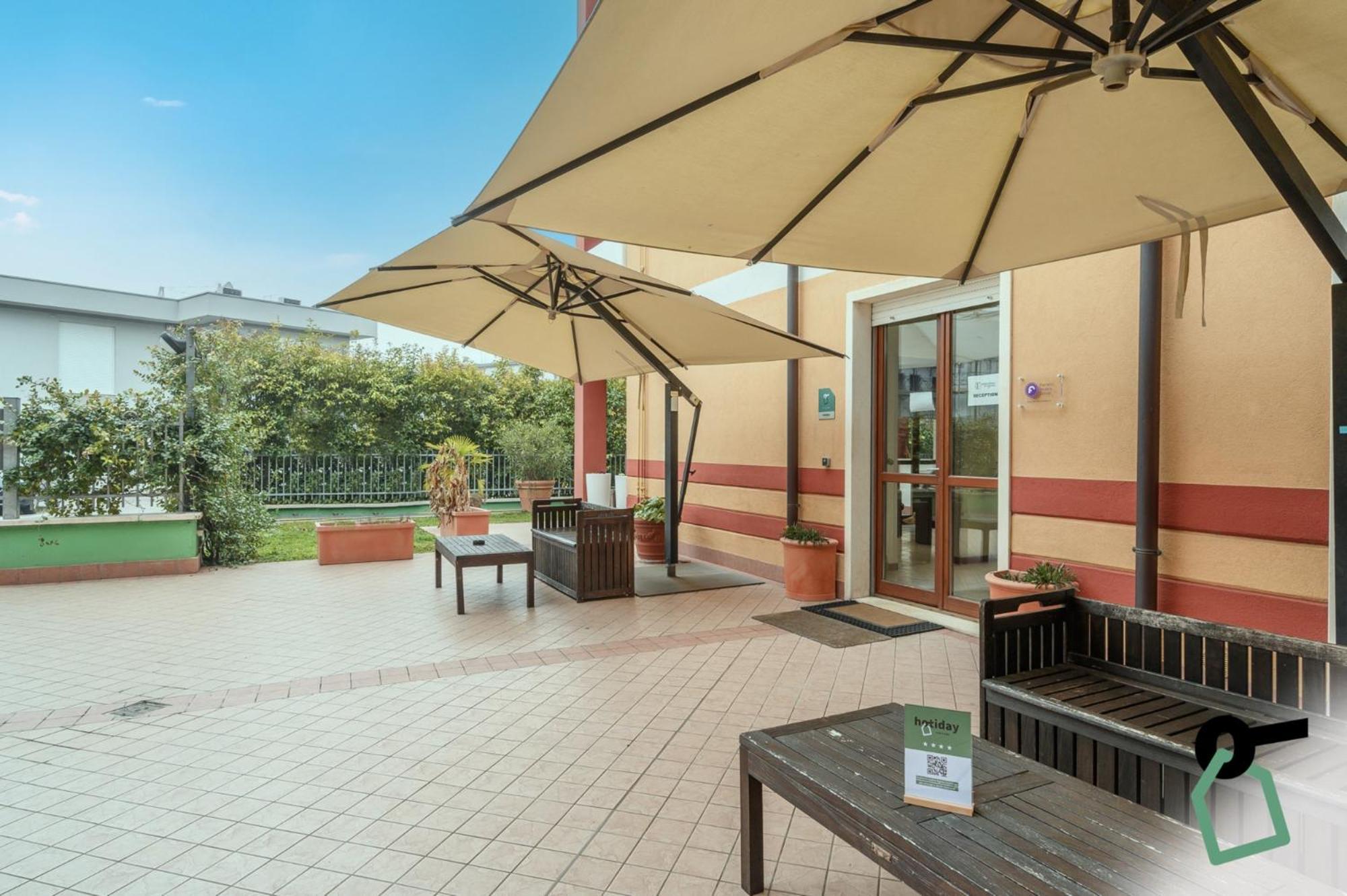 Hotiday Residence Garda Peschiera del Garda Eksteriør billede